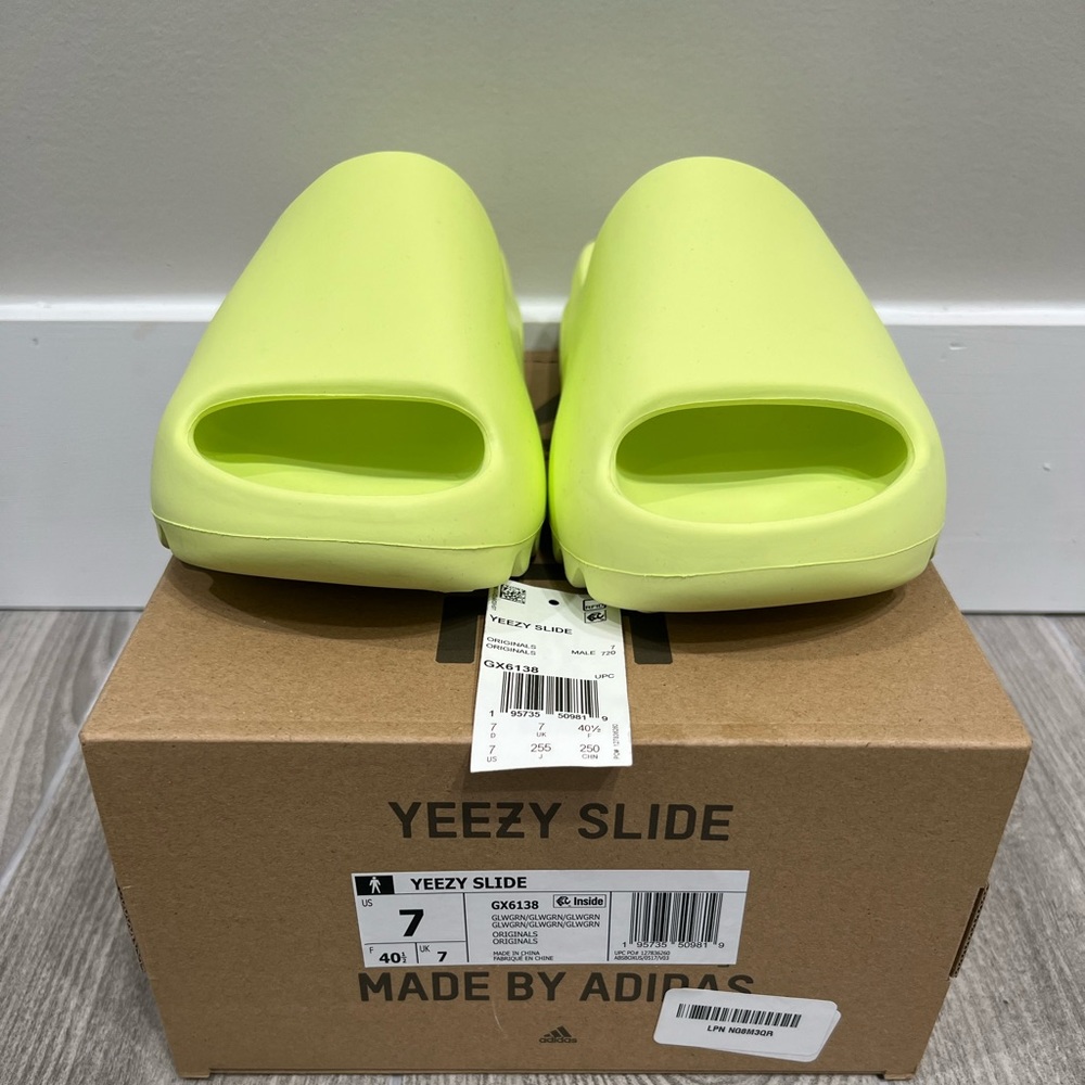 Yeezy Slides Green Glow Authentic